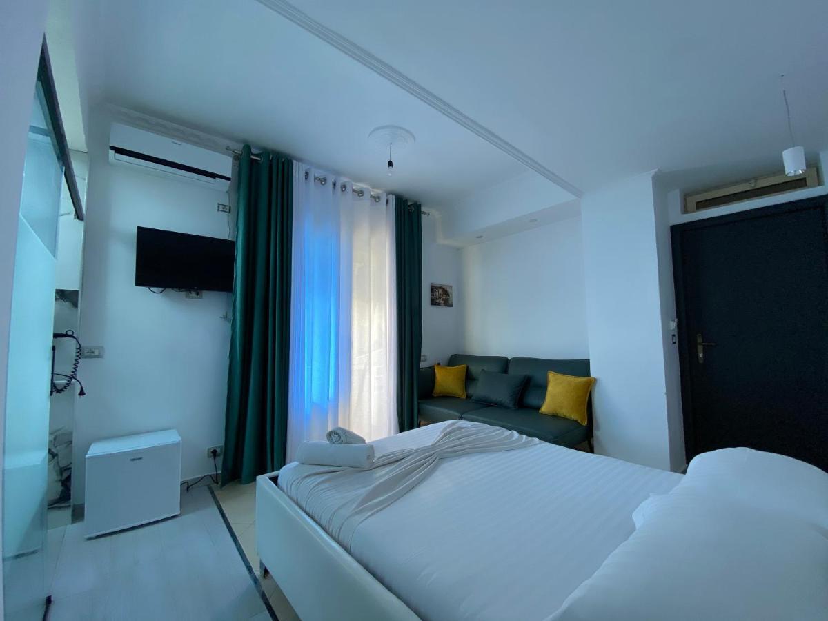 Hotel Kristal Borsh Eksteriør billede